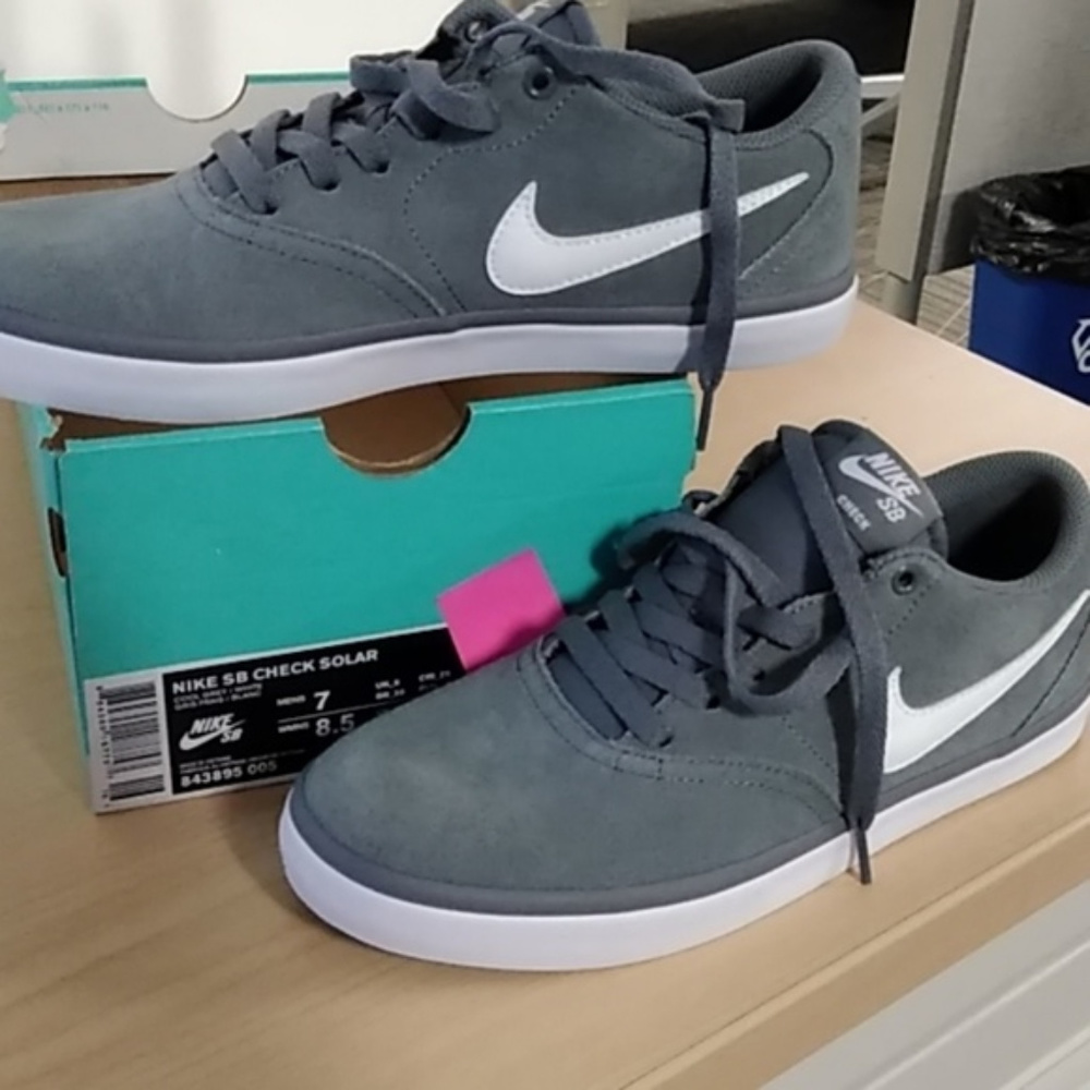 New  Nike sb check solar Size 7